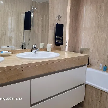 Апартаменти Santa Maria Greenhills