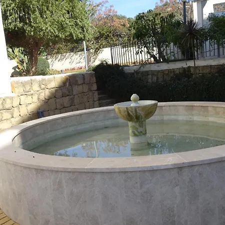 Santa Maria Greenhills * Marbellac